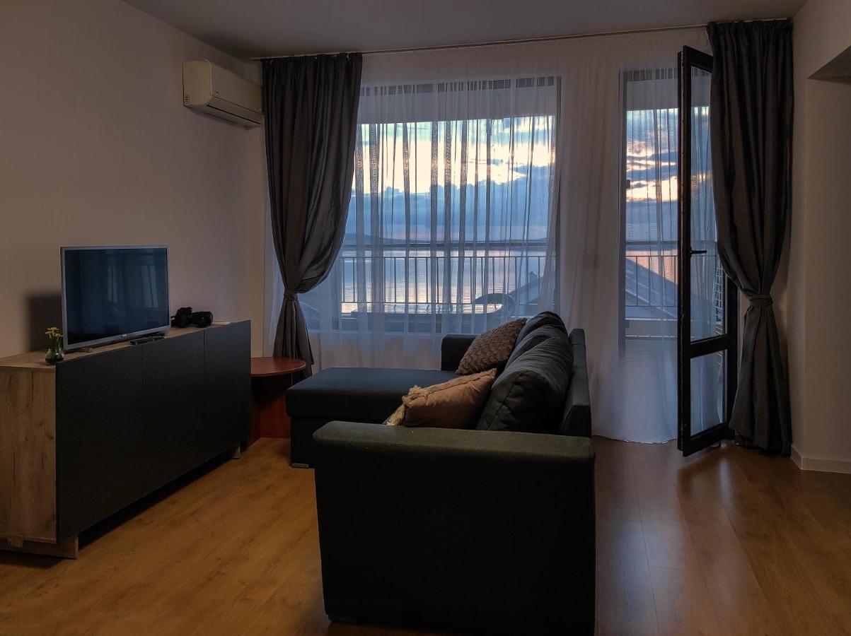 Black Sea View Apartment Sosopol Bagian luar foto